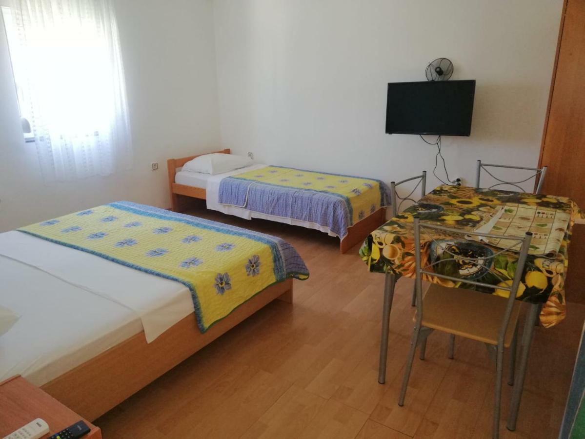 Apartmani Kovacic Murter Kültér fotó